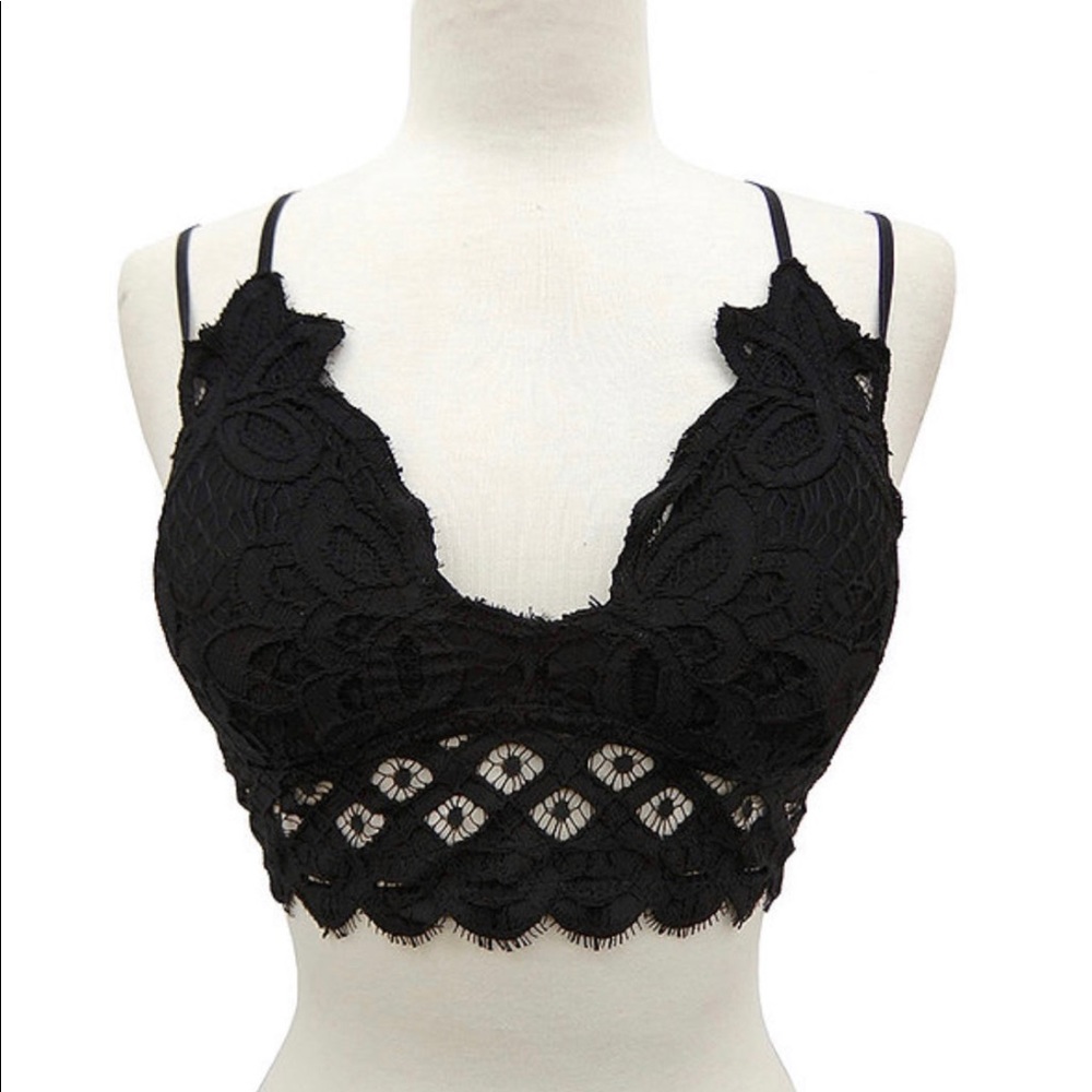 Crochet Lace Bralette (Black)